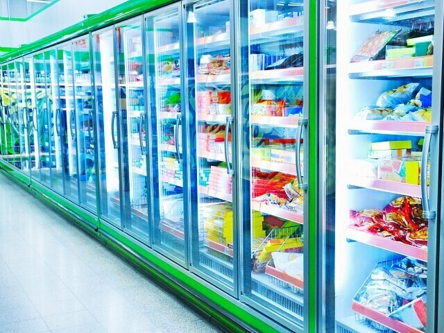 Congélateurs de supermarché réfrigérés avec Forane d'Arkema