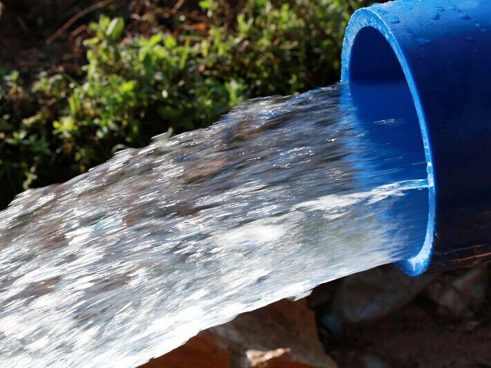 Canalisation d'eau protégée par les solutions d'Arkema sur la gestion de l'eau