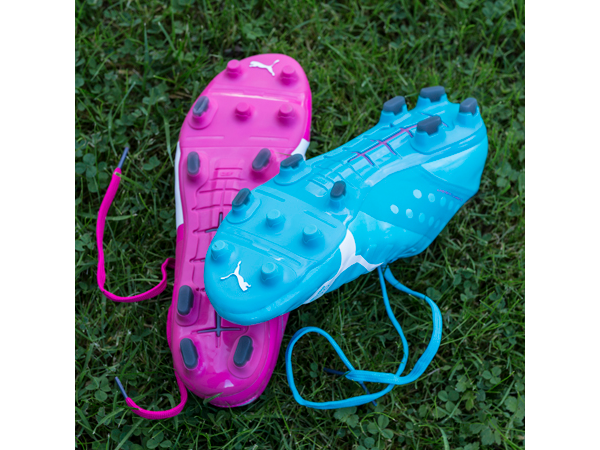 Semelles de chaussure de foot Puma en Pebax d'Arkema
