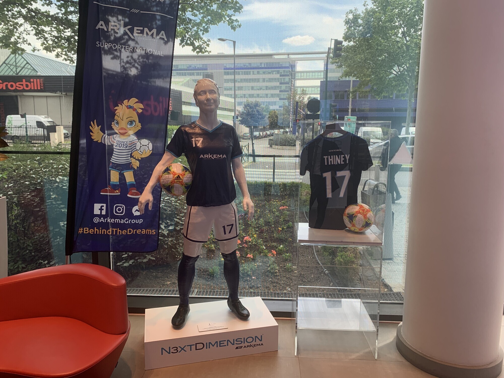 Statue en impression 3D de la footballeuse Gaëtane Thiney