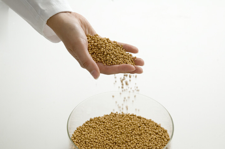 Mol sieves in granules